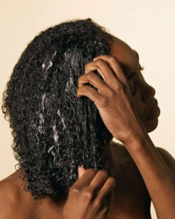 Après-Shampoing Acondicionador De Cupuaçu & Castor -L:A Bruket || RMS Beauty || REN CLEAN SKINCARE Soldes 0332 Ceremonia KATY SH 13 CONDITIONER APPLICATION 063 d616e63e 0456 4ad1 85d4 51dbfe632135