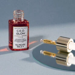 Sunday Riley C.E.O. Glow Vitamin C & Turmeric Face Oil Huile Visage Éclat -L:A Bruket || RMS Beauty || REN CLEAN SKINCARE Soldes 04 22 Encart Inspi CEO Oil Sunday Riley