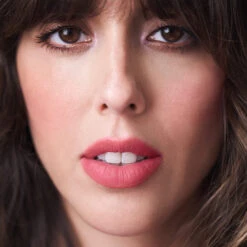 Bisou Balm Baume à Lèvres Teinté -L:A Bruket || RMS Beauty || REN CLEAN SKINCARE Soldes 1vfr bisou balm betise carre