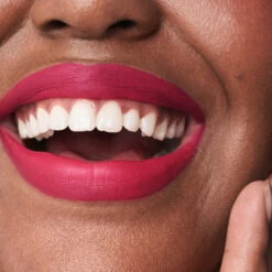 Petal Bouche Rouge à Lèvres Mat Sans Transfert -L:A Bruket || RMS Beauty || REN CLEAN SKINCARE Soldes 2vfr petal bouche coeur infidele carre