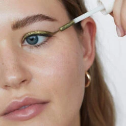 Yeux Paint Ombre à Paupières Scintillant -L:A Bruket || RMS Beauty || REN CLEAN SKINCARE Soldes 3vfr yeux paint scarabeedor carre