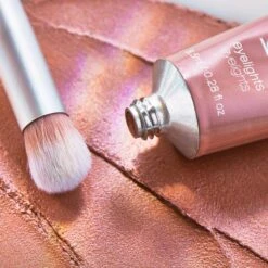 RMS Beauty Eyelights Cream Eye Shadow Fards Crème 38 RMS Beauty Eyelights Cream Eye Shadow Fards Crème -L:A Bruket || RMS Beauty || REN CLEAN SKINCARE Soldes BRUSH 2 1