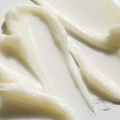 Lip Wrap Overnight Treatment Baume à Lèvres De Nuit -L:A Bruket || RMS Beauty || REN CLEAN SKINCARE Soldes ILIA 0001 Lip Wrap Swatch 3