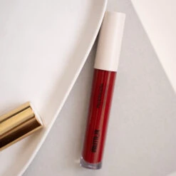 Petal Bouche Rouge à Lèvres Mat Sans Transfert -L:A Bruket || RMS Beauty || REN CLEAN SKINCARE Soldes VIOLETTE FR PetalBouche Amourfou carre