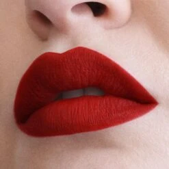 Petal Bouche Rouge à Lèvres Mat Sans Transfert -L:A Bruket || RMS Beauty || REN CLEAN SKINCARE Soldes Website Lyfestyle Crop STEVEN PB2